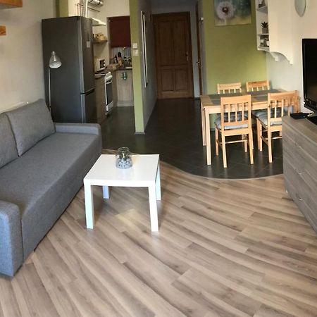 Pitypang Apartman Gyula Exterior photo